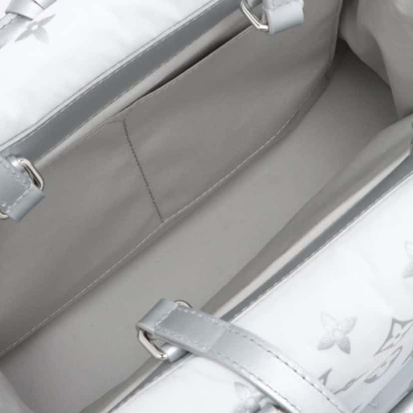 Louis Vuitton Monogram Nylon Gradient  OnTheGo MM Grey Good condition - Inside View