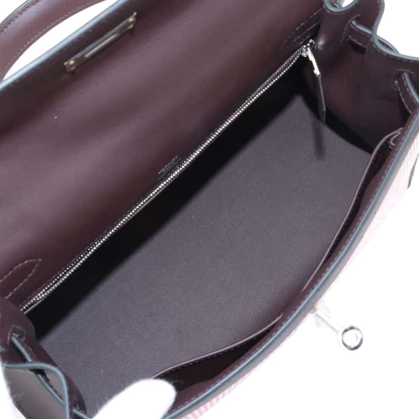 Hermès Toile Quadrille and Swift Kelly II Sellier 28 Red Canvas Good condition - Inside View