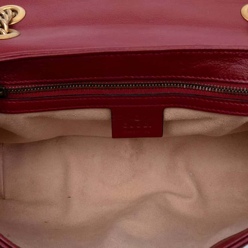 Gucci Medium GG Marmont Matelasse Diagonal Leather Torchon Shoulder Bag Black Leather Good condition - Model View