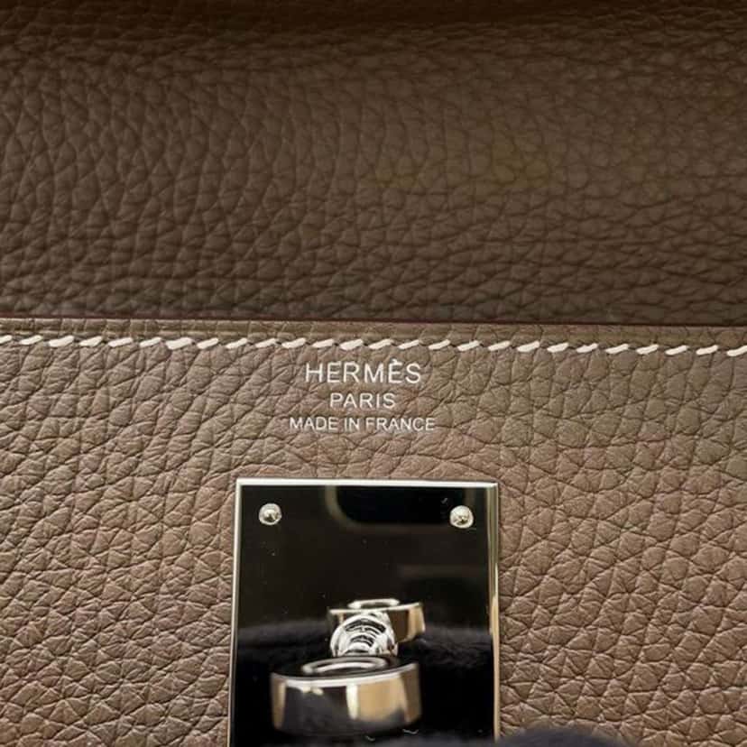Hermès Togo Kelly II Retourne 25 Brown Leather Good condition - Box View