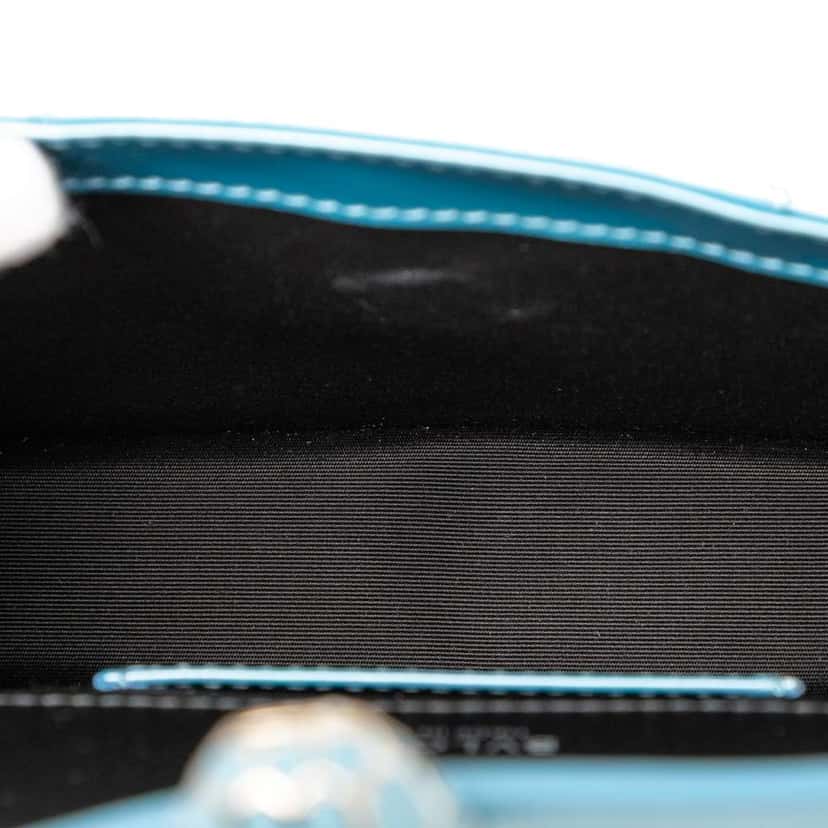 Bvlgari Small Patent Serpenti Forever Crossbody Blue Leather Good condition - Model View