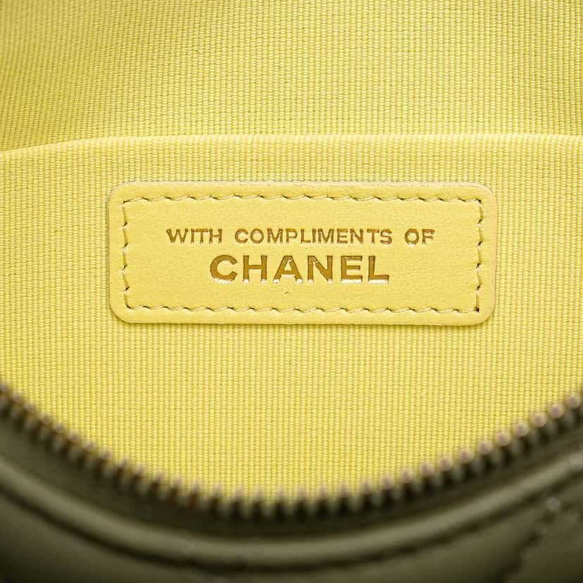 Chanel Small Quilted Lambskin O Case Zip Pouch Green Leather Good condition - Box View
