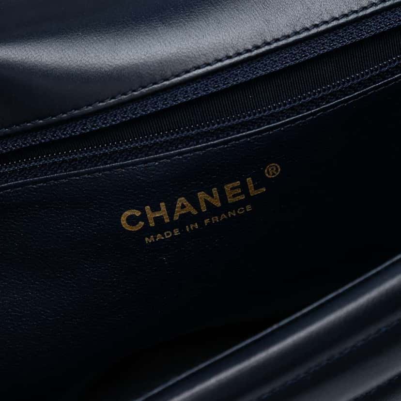 Chanel CC Horizontal Quilted Lambskin Double Flap Blue Leather Good condition - Box View