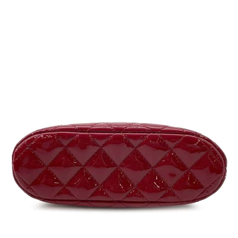 Chanel Quilted Patent Shiny Coco Clutch With Chain Red Leather Good condition - Inside View