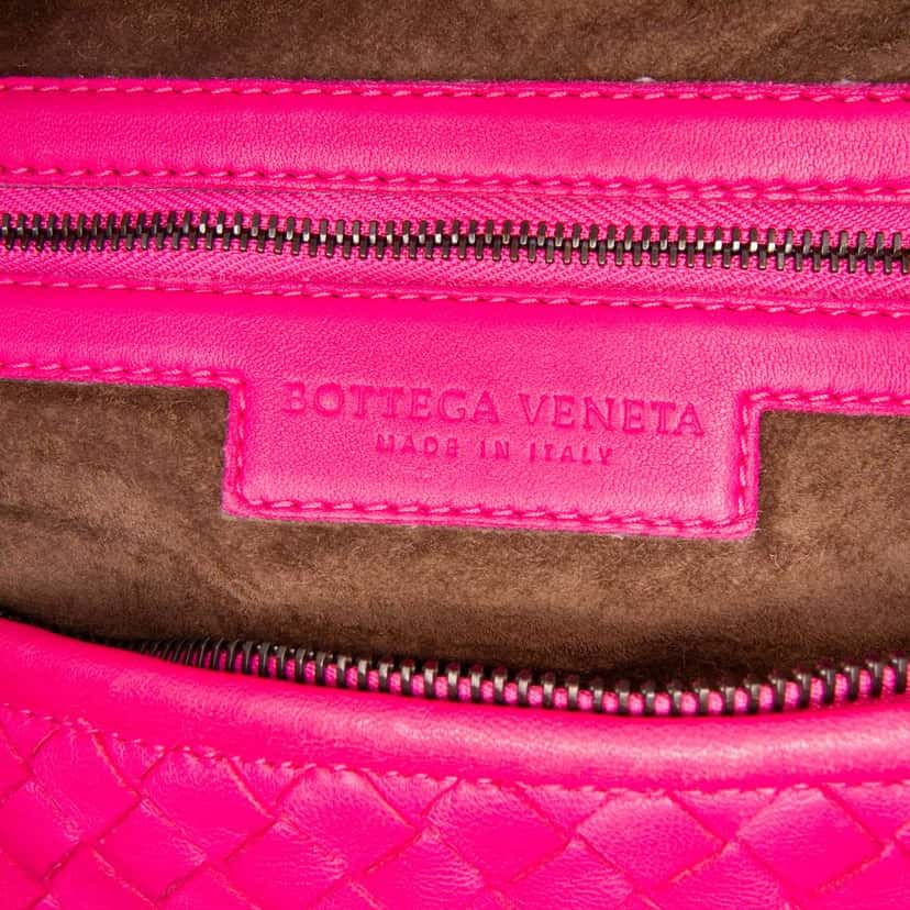 Bottega Veneta Medium Nappa Intrecciato Veneta Hobo Pink Leather Good condition - Box View