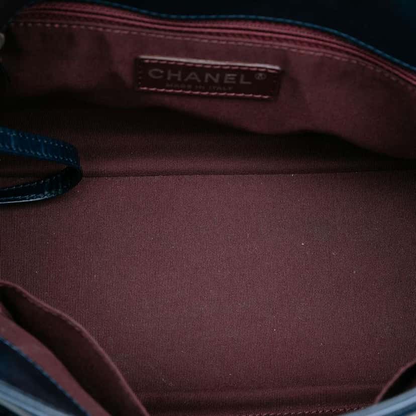 Chanel Small Quilted Aged Calfskin Daily Walk Flap Blue Leather Good condition - Model View