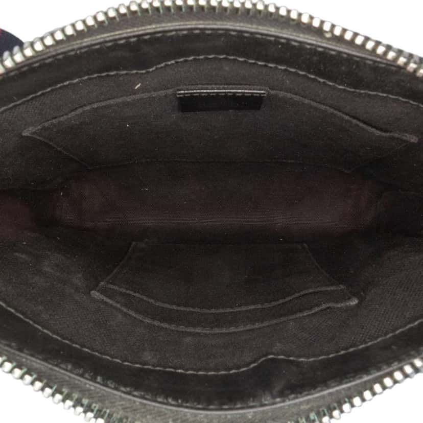 Gucci GG Supreme Night Courrier Messenger Bag Black Canvas Very good condition - Model View