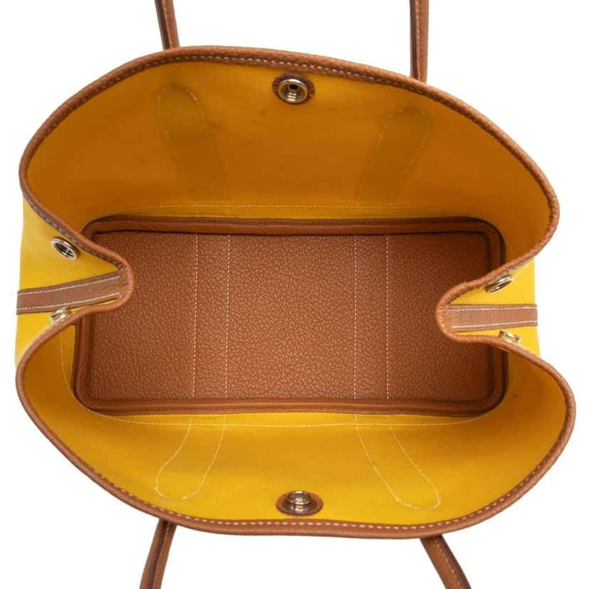 Hermès Toile and Negonda Garden Party 30 Yellow Canvas Good condition - Model View