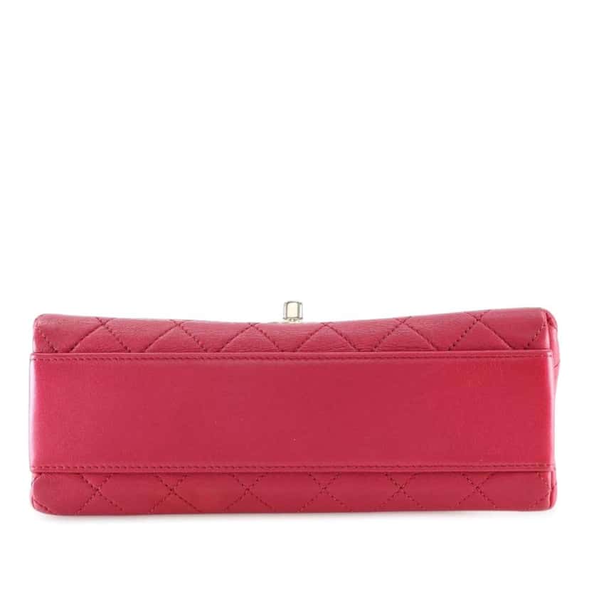 Chanel Medium Quilted Lambskin La Parisienne Flap Pink Leather Good condition - Model View