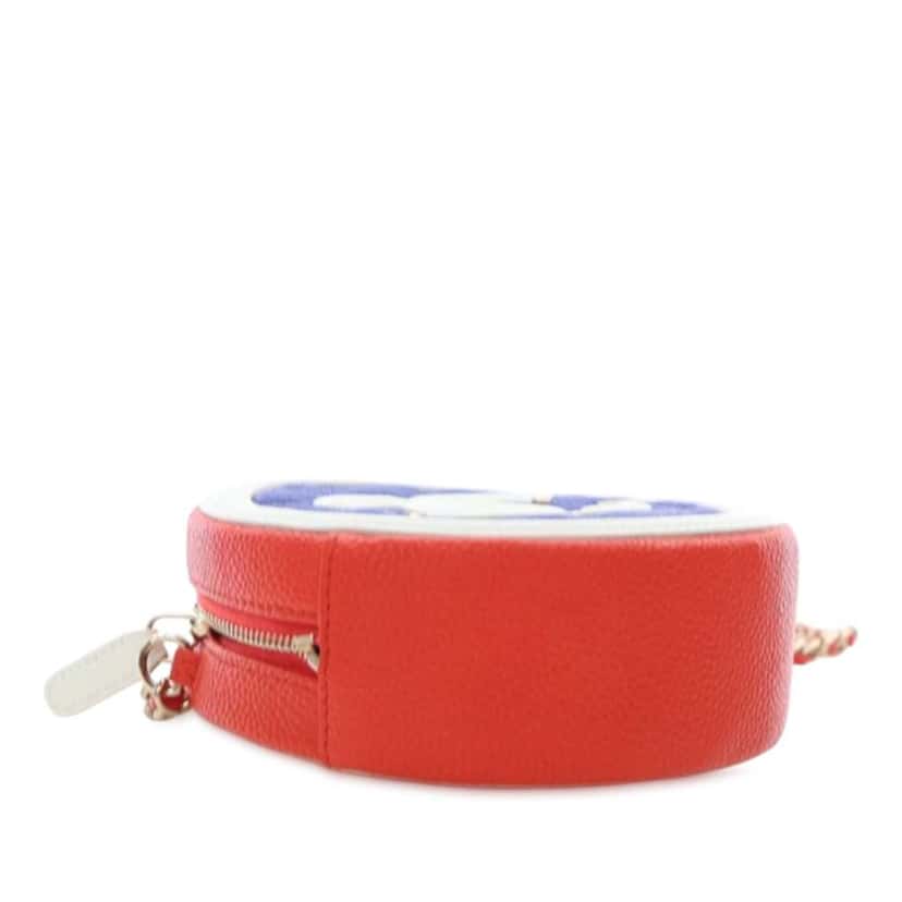 Chanel Tricolor Caviar CC Filigree Round Crossbody Blue Leather Good condition - Model View
