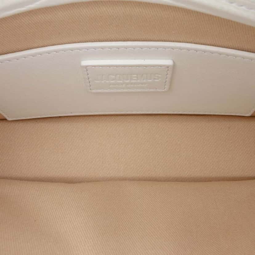 Jacquemus Calfskin Le Ciuciu Satchel White Leather Good condition - Model View
