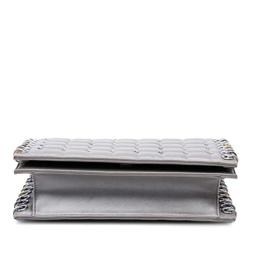 Chanel Small Lambskin Chocolate Bar CC Piercing Studded Chain Flap Grey Leather Very good condition - Inside View