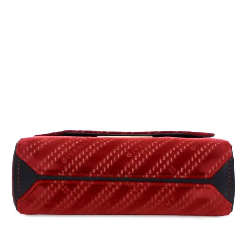 Givenchy Mini Velvet Diagonal Eden Flap Red Velvet Good condition - Model View
