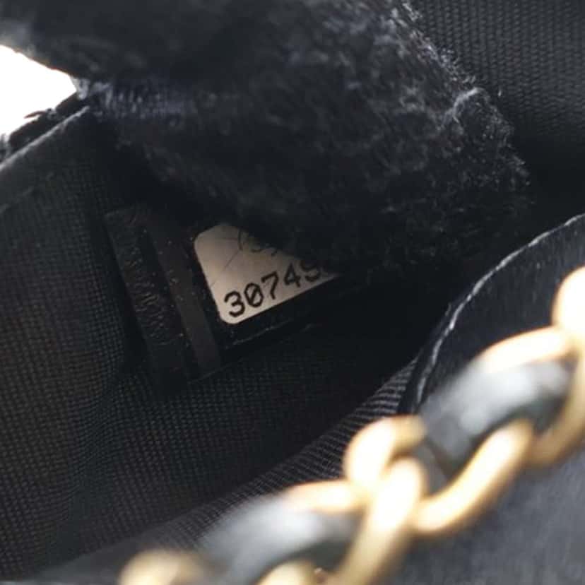 Chanel Quilted Shiny Aged Calfskin Waist Belt Bag Black Leather Good condition - Box View