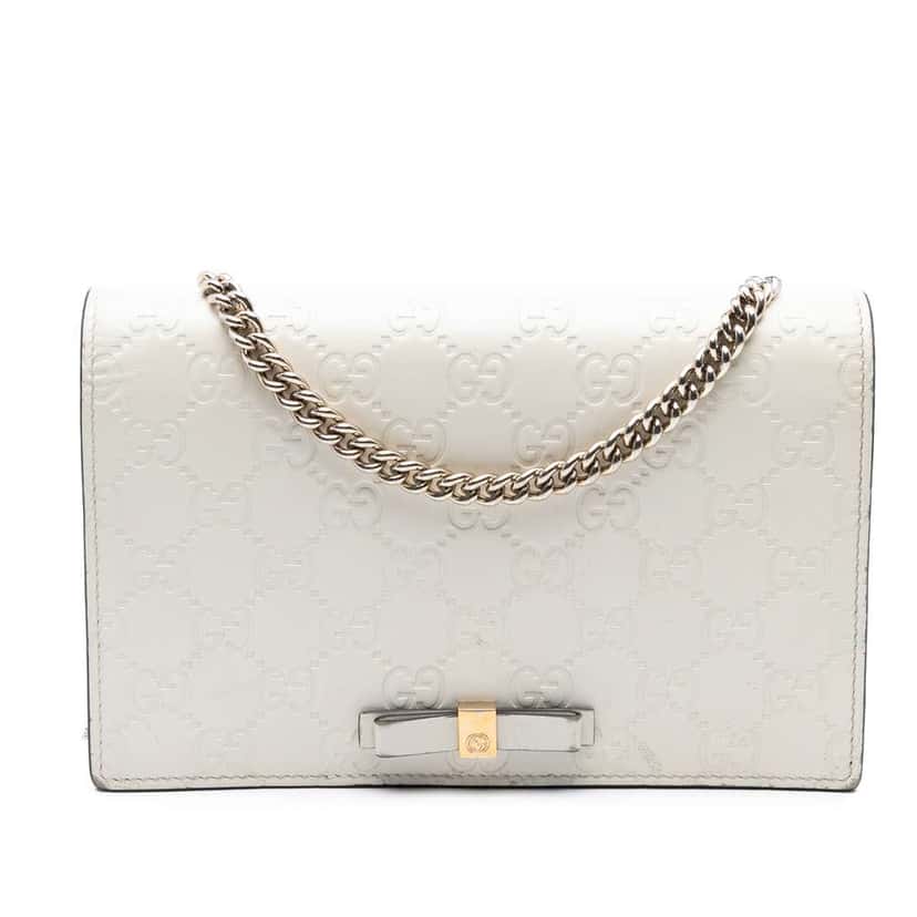 Gucci Mini Guccissima Bow Signature Wallet On Chain White Leather Good condition - Front View