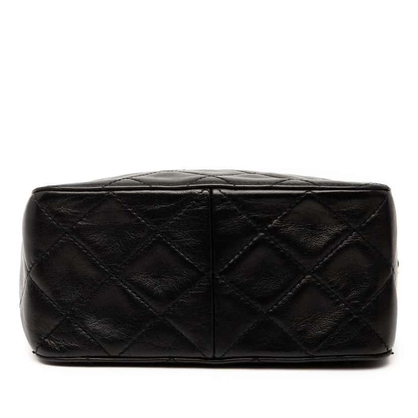Chanel CC Quilted Lambskin Turnlock Handbag Black Leather Very good condition - Inside View