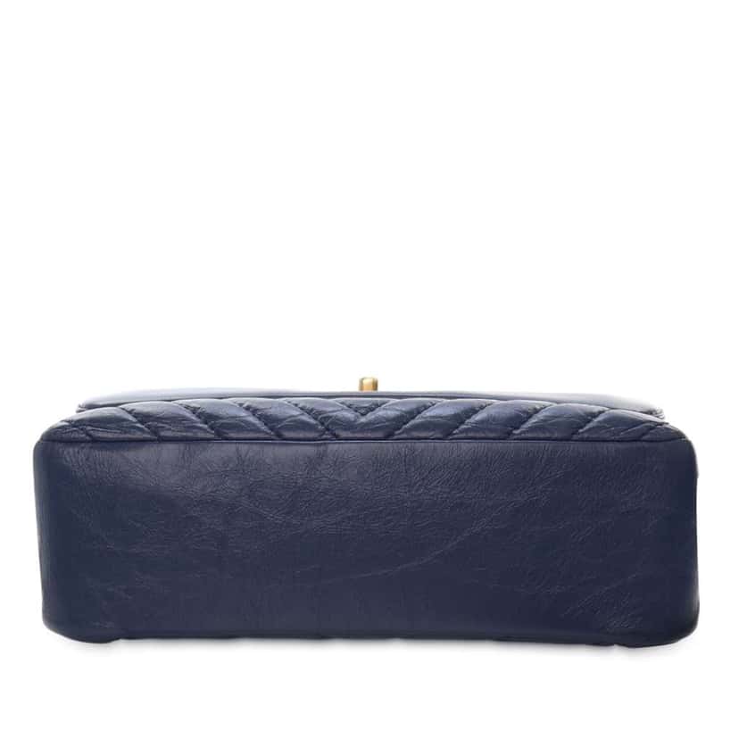 Chanel CC Chevron Aged Calfskin Top Handle Flap Blue Leather Good condition - Model View