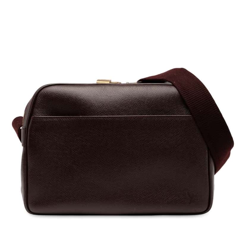 Louis Vuitton Taiga Reporter PM Red Leather Good condition - Front View