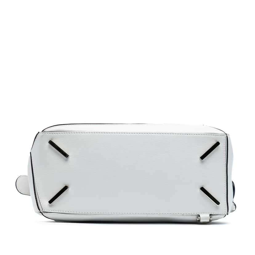 Loewe Medium Calfskin Puzzle Satchel White Leather Good condition - Inside View