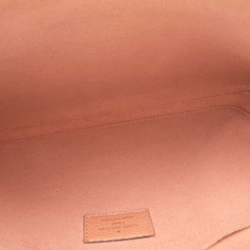 Louis Vuitton Monogram Daily Pouch Brown Canvas Good condition - Model View