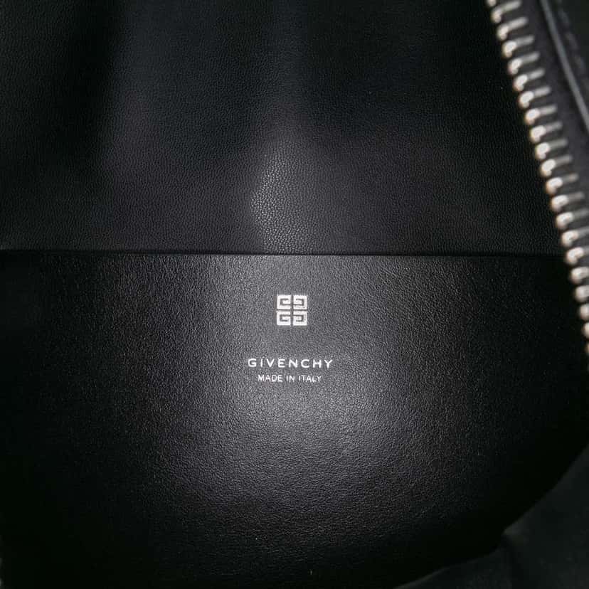 Givenchy Medium Leather Moon Cut Out Bag Black Leather Good condition - Box View