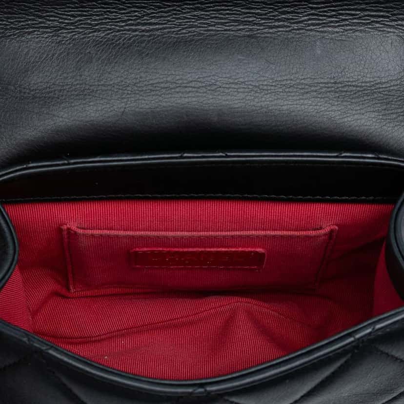 Chanel Mini Quilted Lambskin Chain Top Handle Flap Black Leather Very good condition - Model View