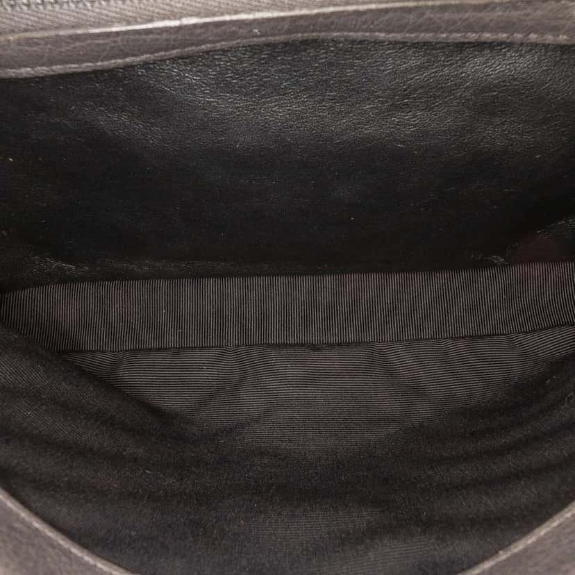 Saint Laurent Medium Chevron Sheepskin Monogram College Satchel Grey Leather Good condition - Model View