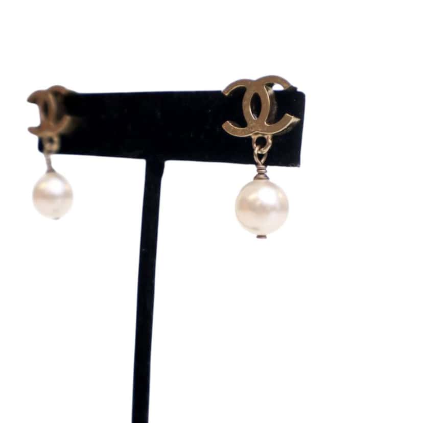 Chanel Gold Plated CC Faux Pearl Drop Push Back Earrings Gold Metal Good condition - Box View