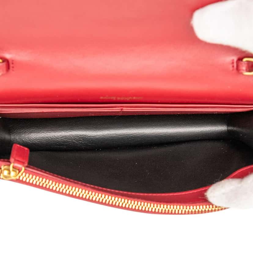 Saint Laurent Calfskin Heart Studded Classic Monogram Kate Tassel Wallet on Chain Red Leather Good condition - Model View