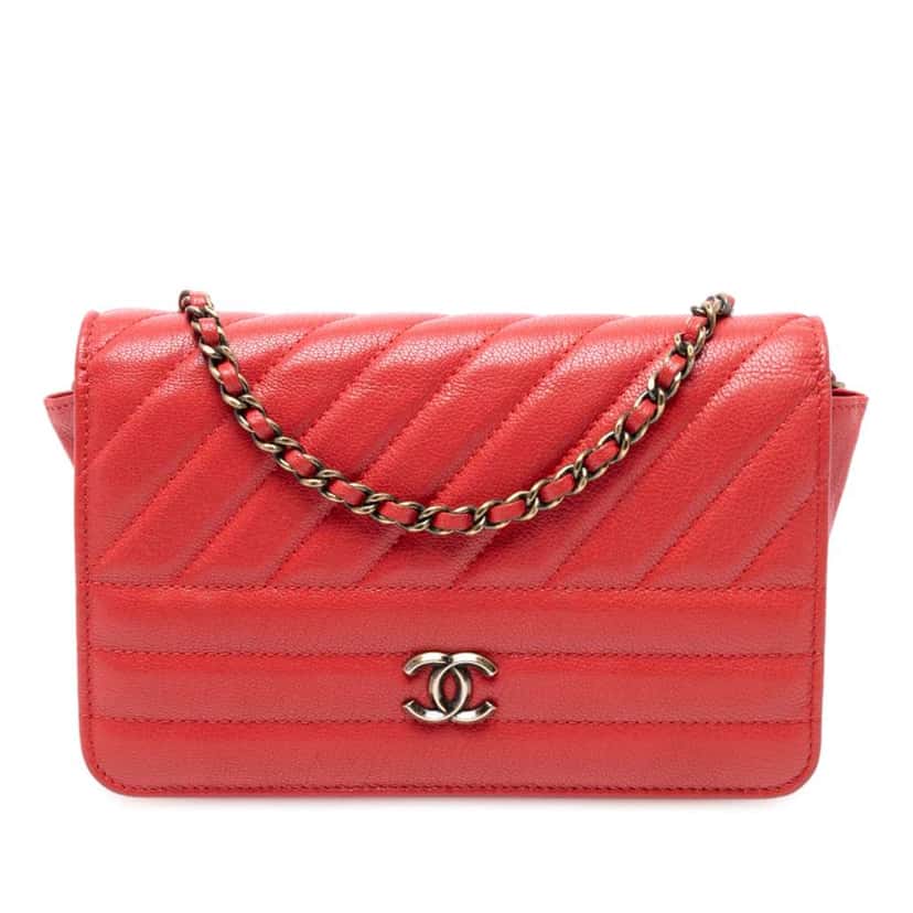 Chanel Quilted Goatskin Diagonal Wallet On Chain Red Leather Good condition - Front View