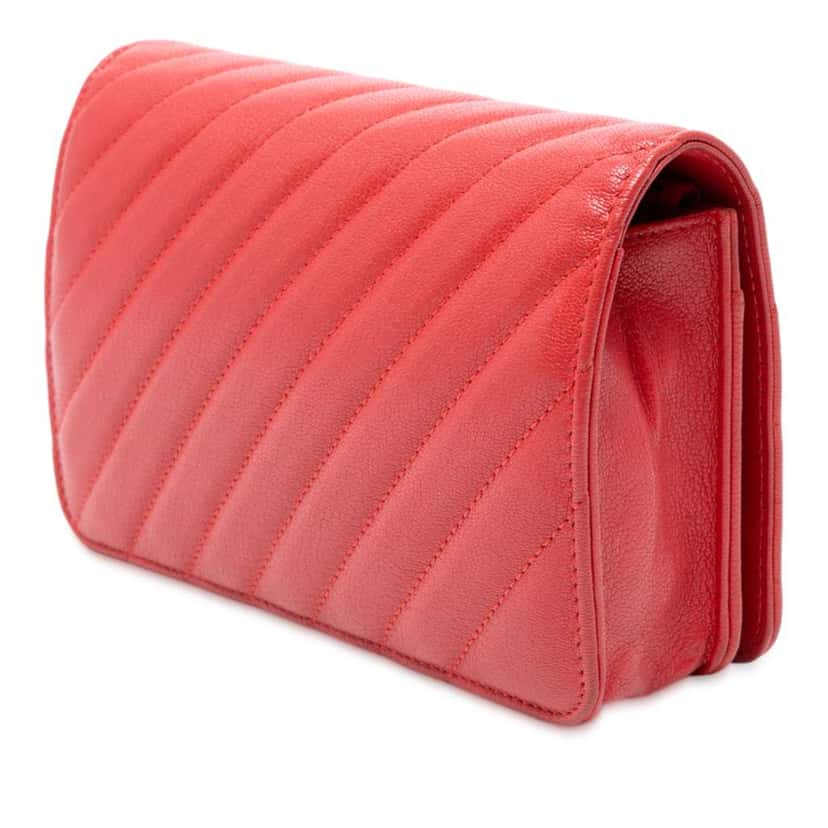 Chanel Quilted Goatskin Diagonal Wallet On Chain Red Leather Good condition - Back View