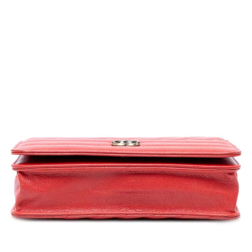 Chanel Quilted Goatskin Diagonal Wallet On Chain Red Leather Good condition - Inside View