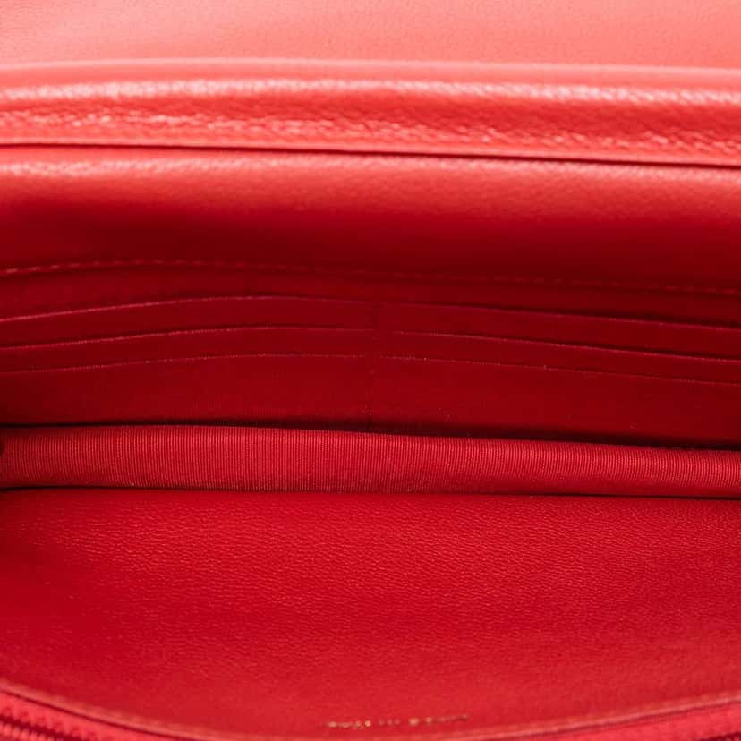 Chanel Quilted Goatskin Diagonal Wallet On Chain Red Leather Good condition - Model View