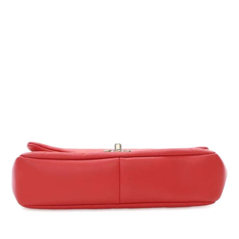 Chanel Small Lambskin Elegant Chain Single Flap Red Leather Good condition - Model View