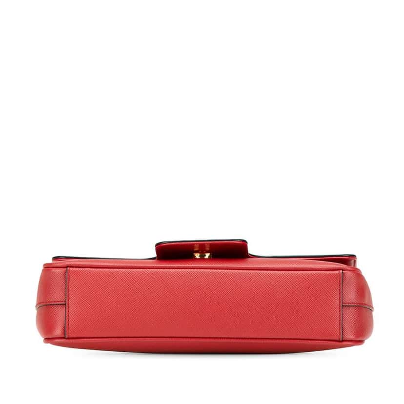 Prada Saffiano Pattina Chain Crossbody Red Leather Good condition - Inside View