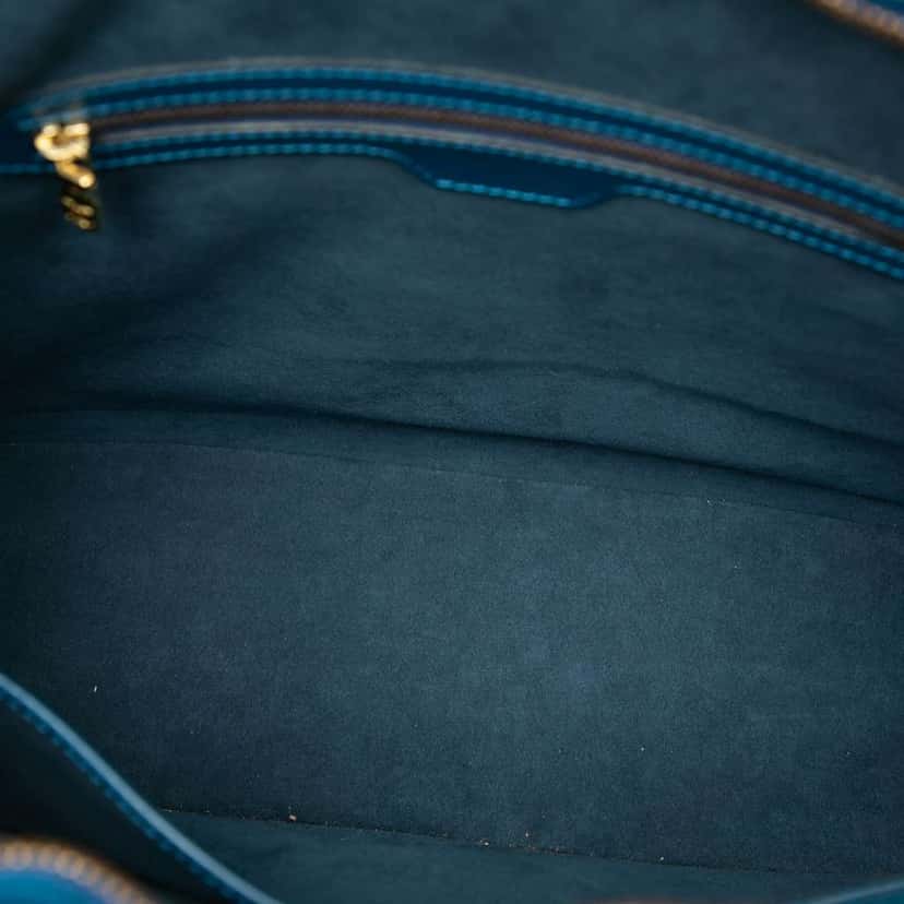 Louis Vuitton Epi Lussac Blue Leather Good condition - Model View