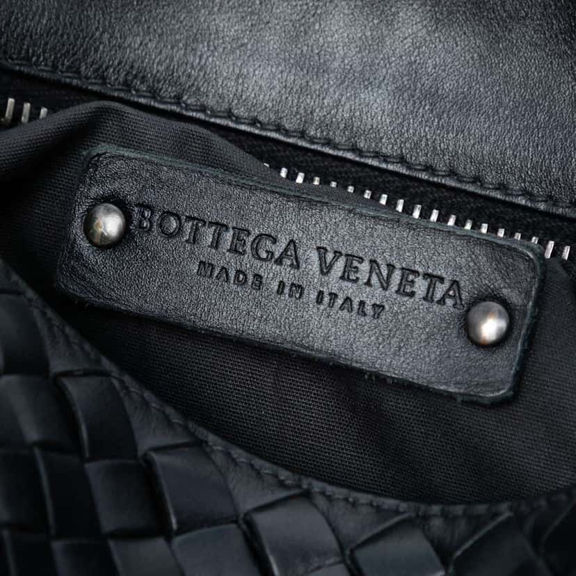 Bottega Veneta Nappa Intrecciato VN Crossbody Black Leather Good condition - Box View