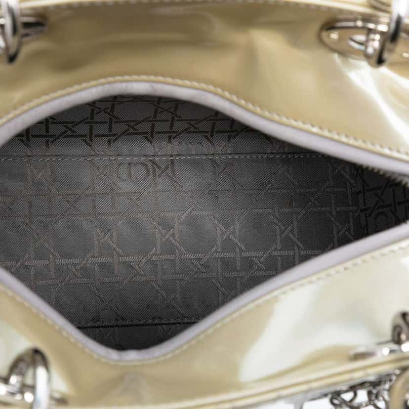 Dior Medium Patent Cannage Lady Dior Brown Leather Good condition - Model View