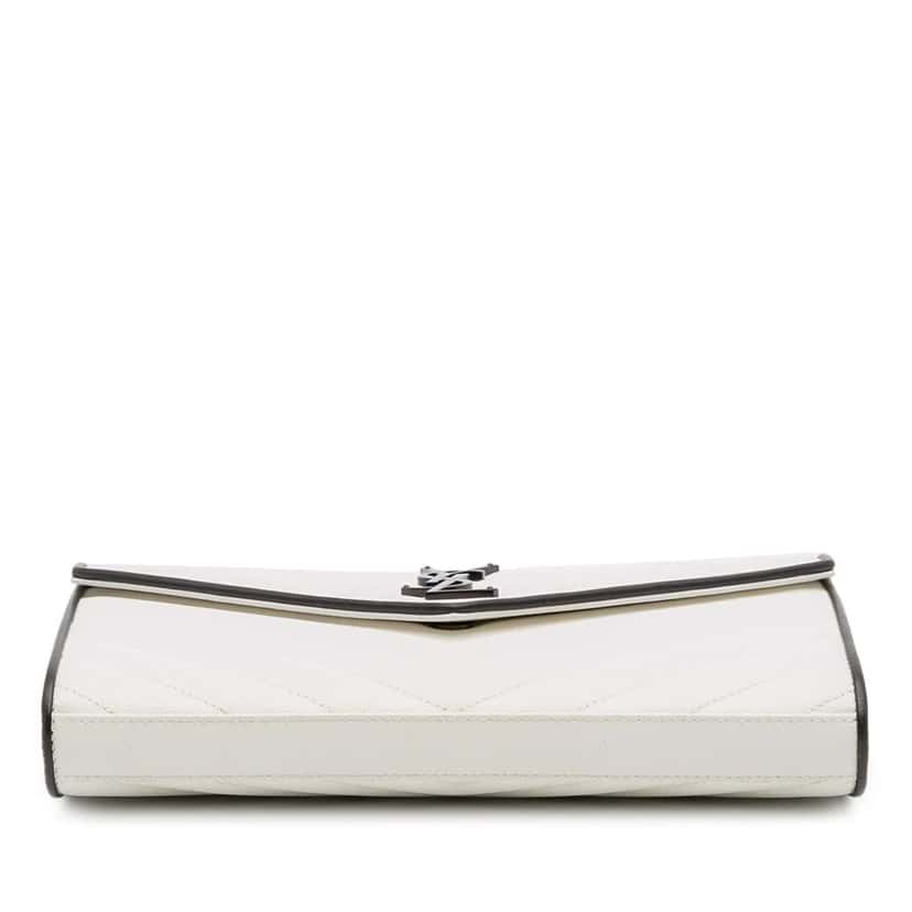 Saint Laurent Grain De Poudre Matelasse Chevron Monogram Chain Wallet White Leather Good condition - Inside View