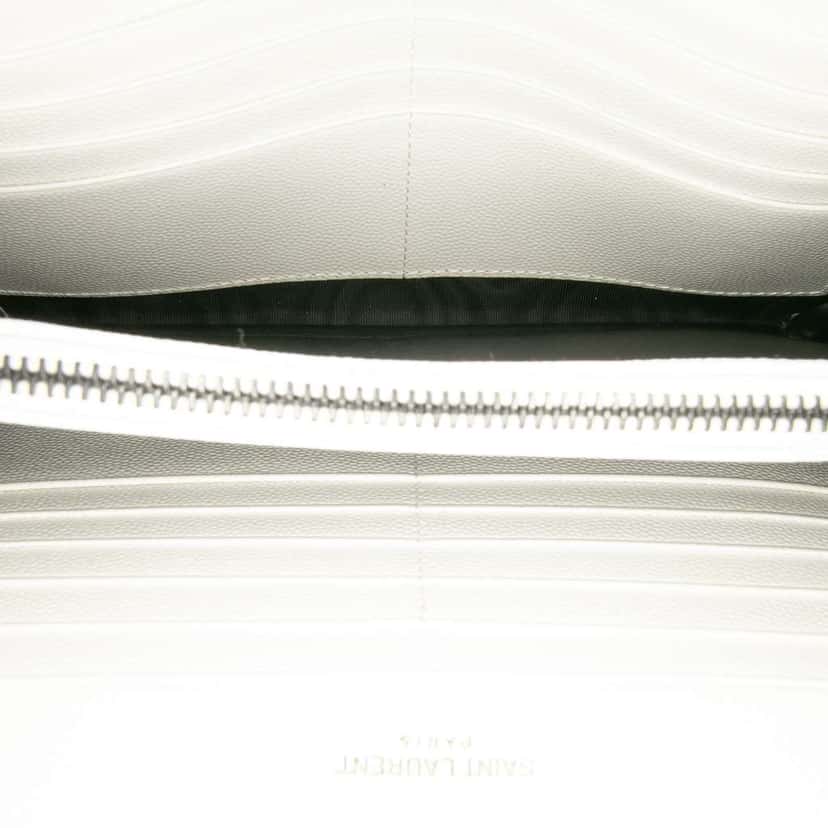 Saint Laurent Grain De Poudre Matelasse Chevron Monogram Chain Wallet White Leather Good condition - Model View