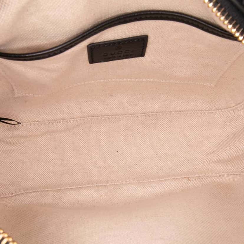 Gucci Small Leather Blondie Crossbody Black Leather Good condition - Model View
