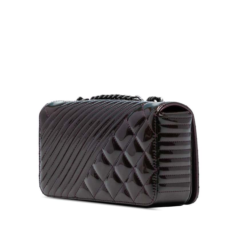 Chanel Small Patent Coco Boy Flap Purple Leather Good condition - Back View