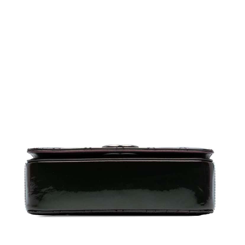 Chanel Small Patent Coco Boy Flap Purple Leather Good condition - Inside View