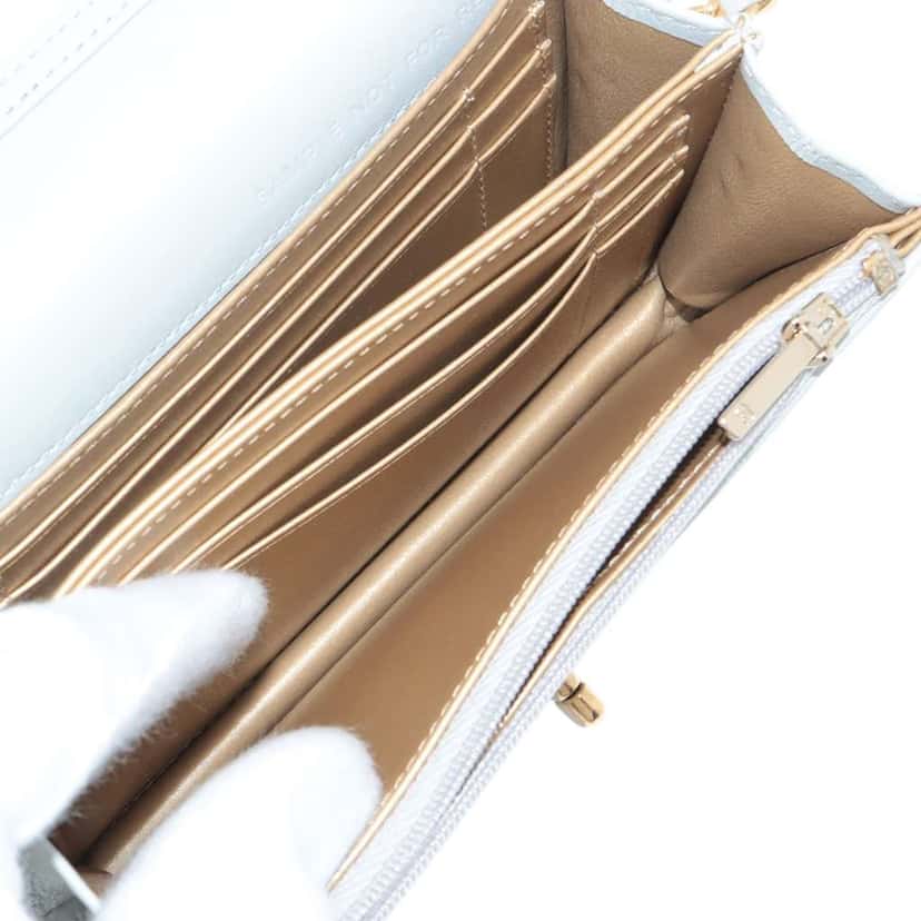 Chanel Quilted Lambskin Crystal Clutch on Chain Grey Leather Very good condition - Inside View