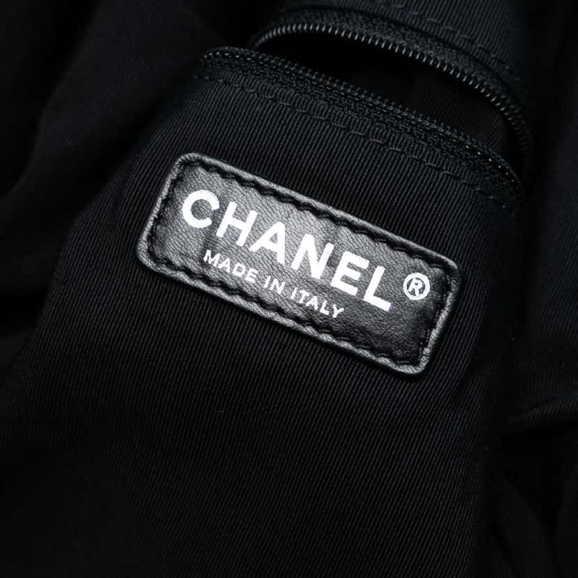 Chanel Lambskin Stretch Spirit Cabas Tote Black Leather Good condition - Box View