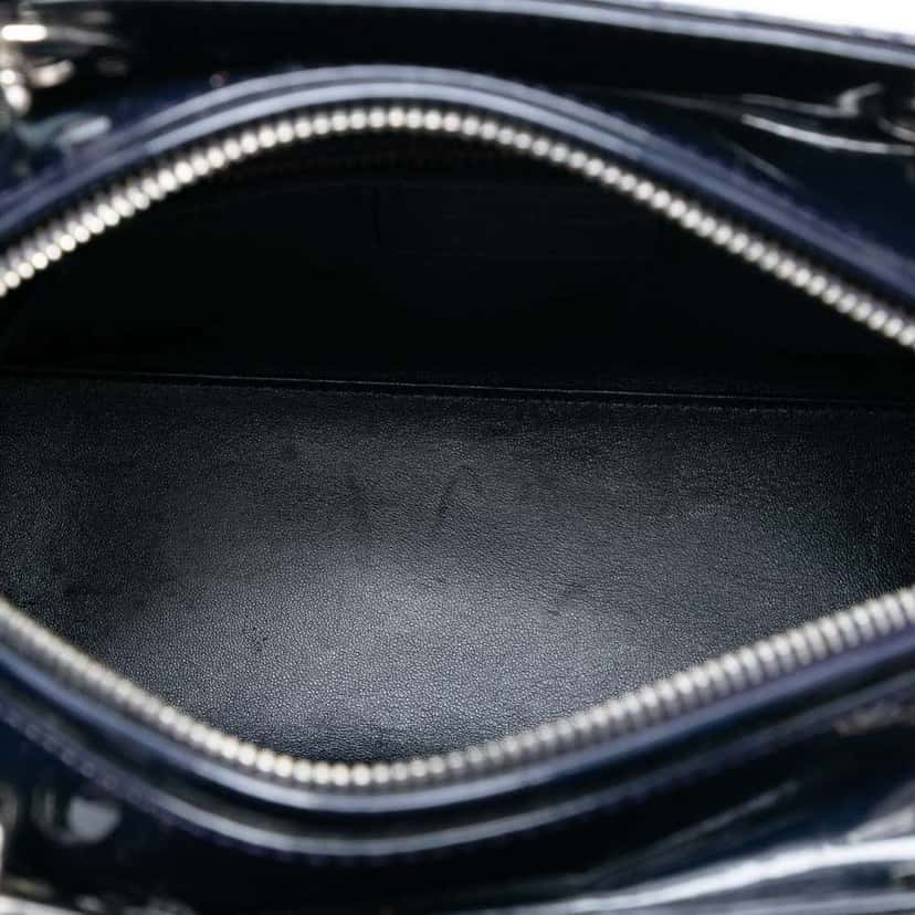Dior Medium Patent Cannage Lady Dior Blue Leather Good condition - Model View