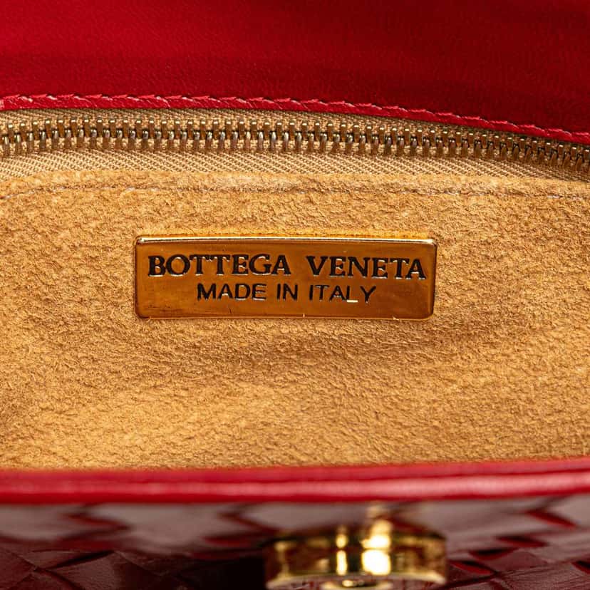 Bottega Veneta Nappa Intrecciato Tassel Shoulder Bag Red Leather Good condition - Box View