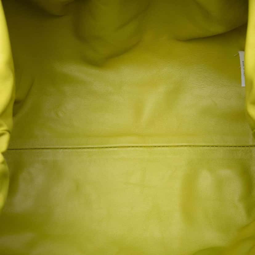 Bottega Veneta Lambskin The Pouch Yellow Leather Good condition - Model View