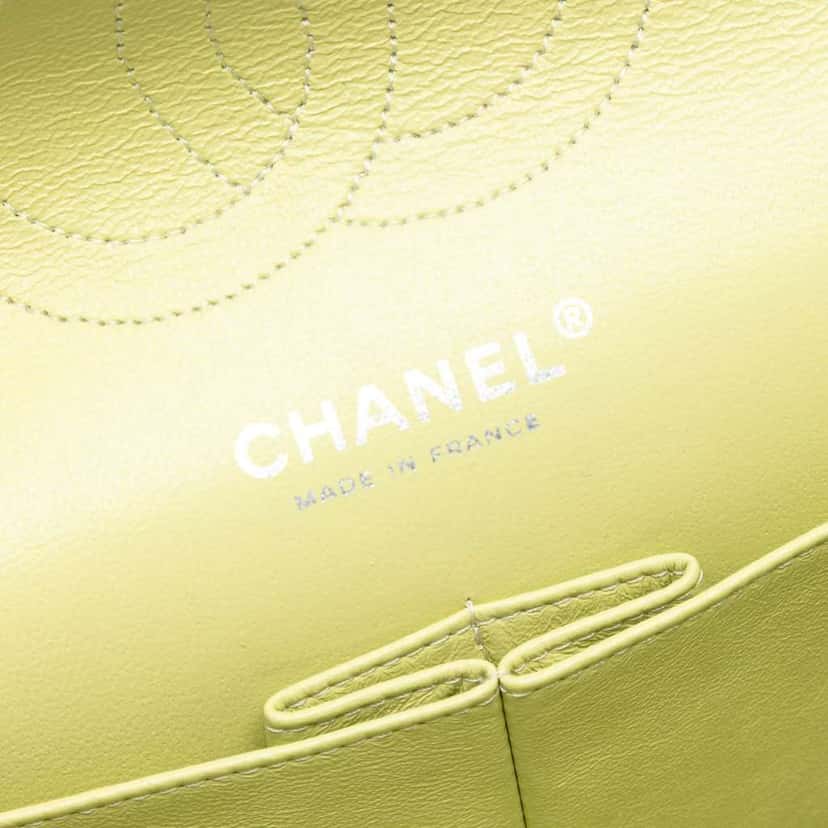 Chanel Medium Classic Lambskin Double Flap Green Leather Good condition - Box View