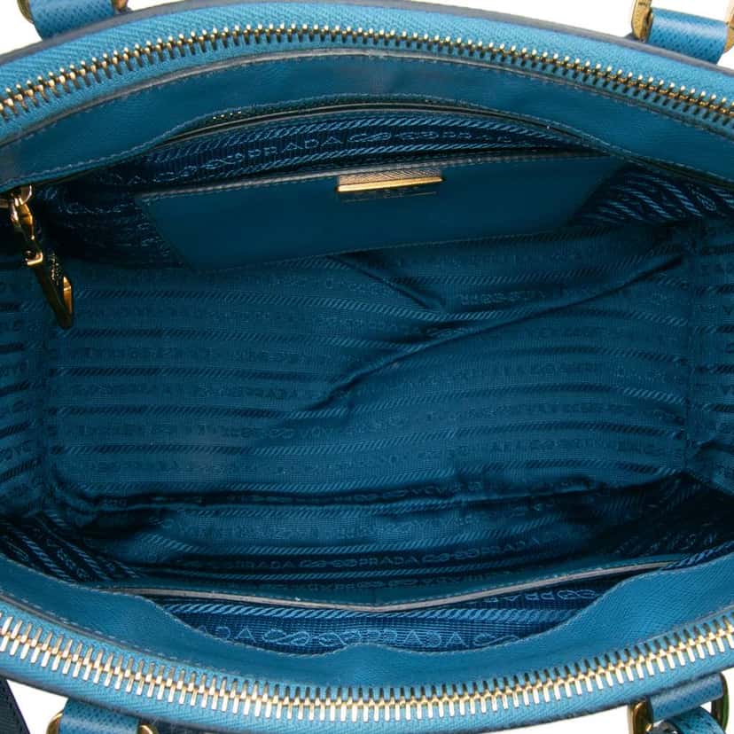 Prada Medium Bicolor Saffiano Lux Galleria Double Zip Satchel Blue Leather Good condition - Model View